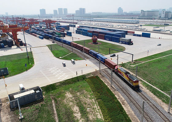 Ke AS Multimodal Freight Forwarding Transportasi Kereta Kargo Tanpa Paket Dan Pengiriman Laut